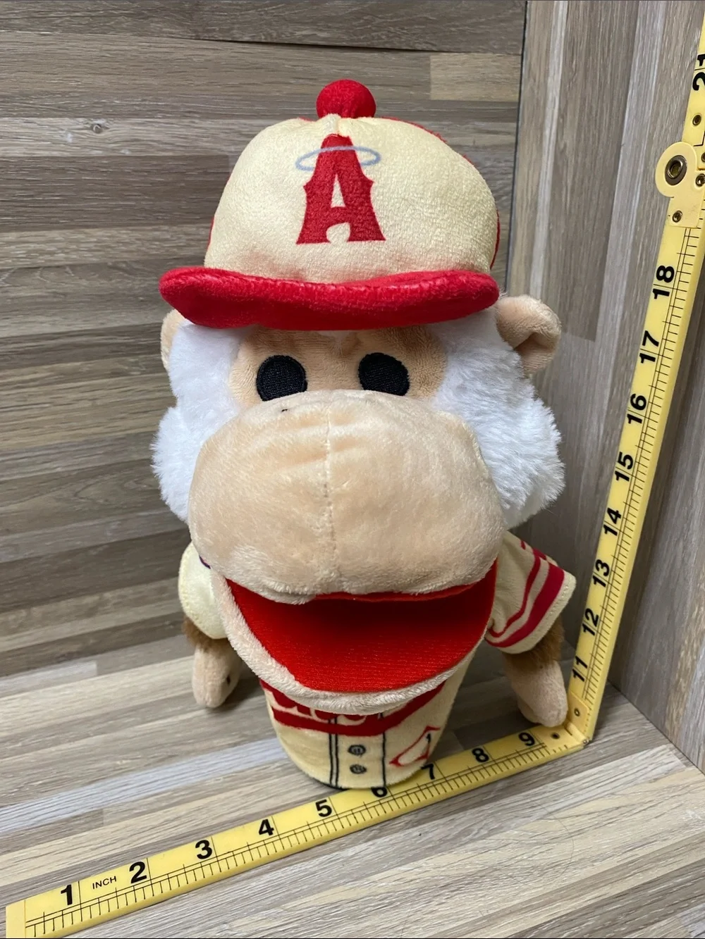 MLB plush los